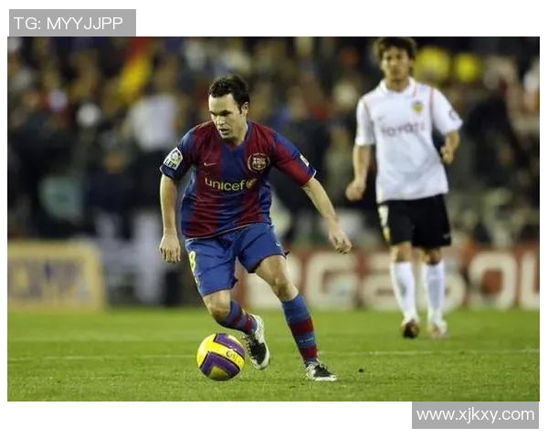 巴萨限量版球鞋亮相 专为梅西、哈维、伊涅斯塔等传奇球星定制