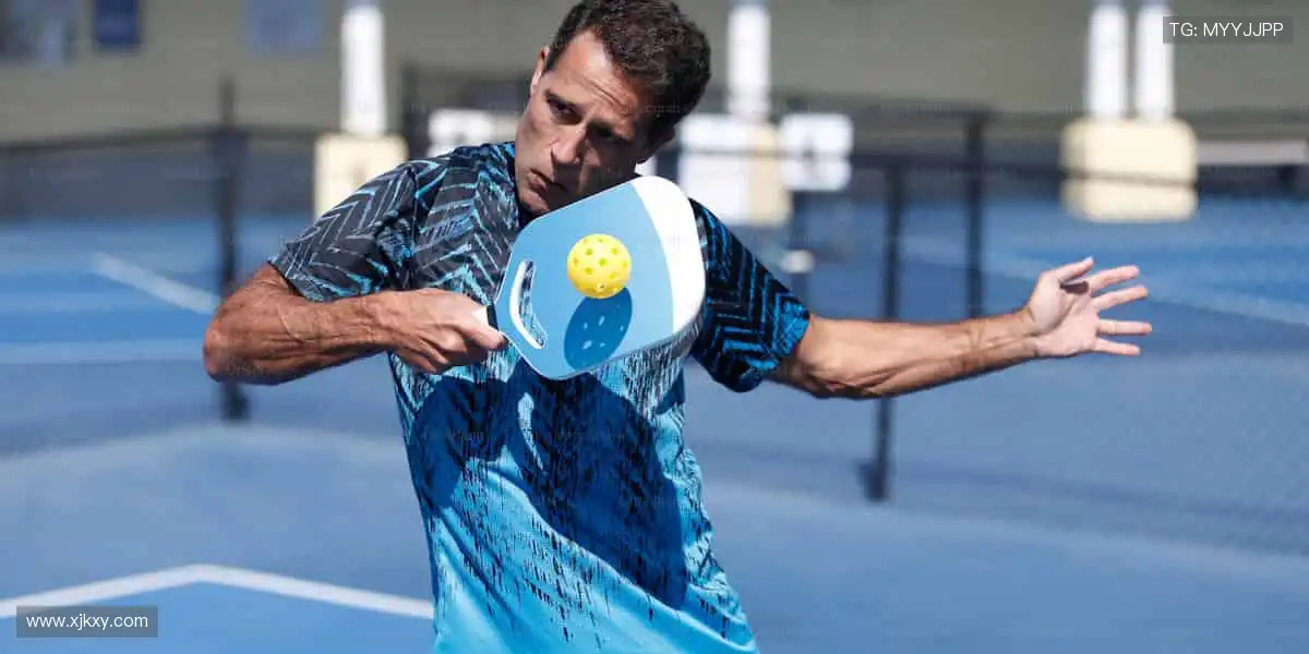 🎮潮流周边，让热爱从赛场延伸到生活！🌟